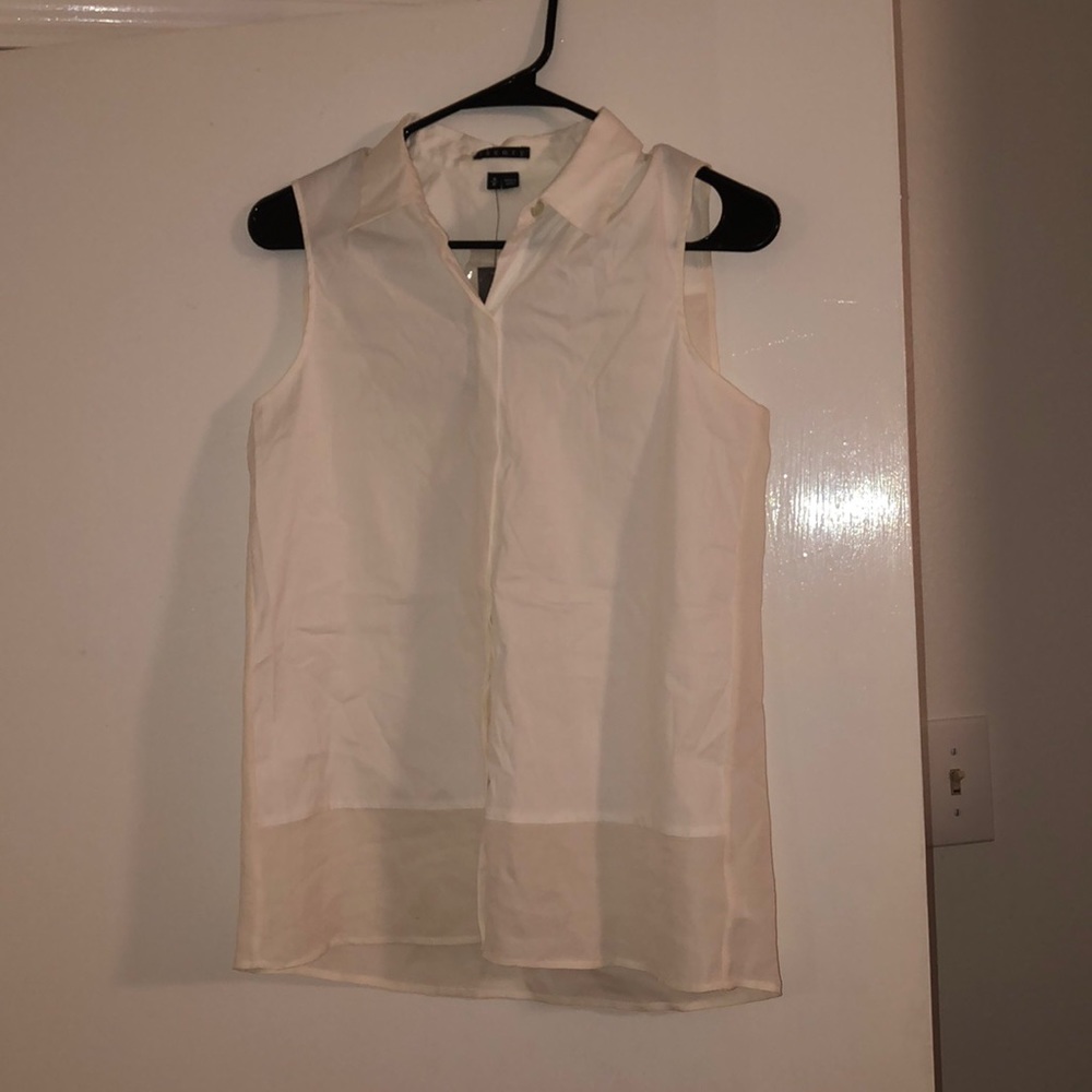 women’s shirt